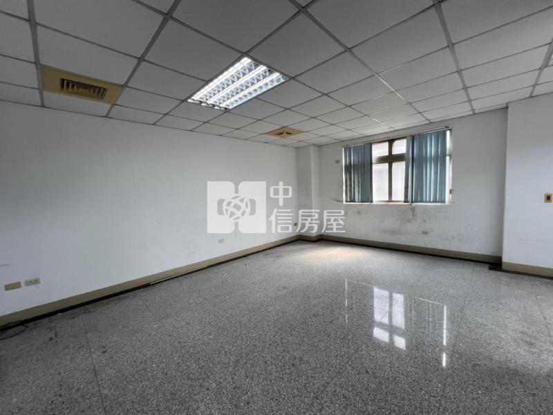 平鎮車站大地坪邊間透天(地43坪房屋室內格局與周邊環境