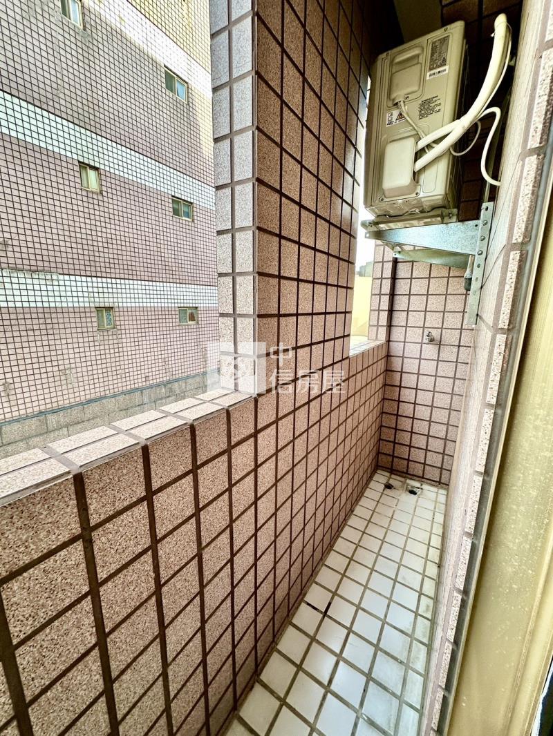 健康公園全新裝修絕美套房房屋室內格局與周邊環境