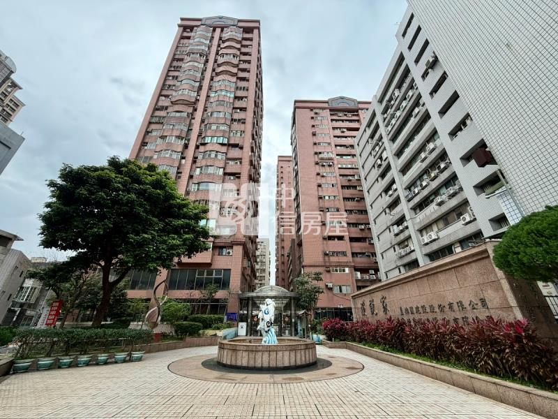 藝文輕鬆入主演說家電梯三房房屋室內格局與周邊環境