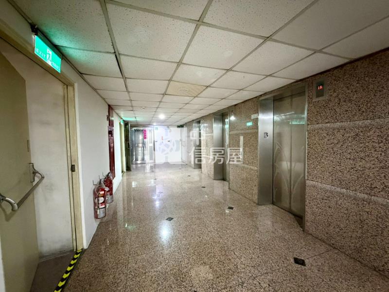 藝文輕鬆入主演說家電梯三房房屋室內格局與周邊環境