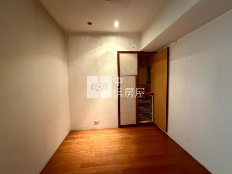 藝文輕鬆入主演說家電梯三房房屋室內格局與周邊環境