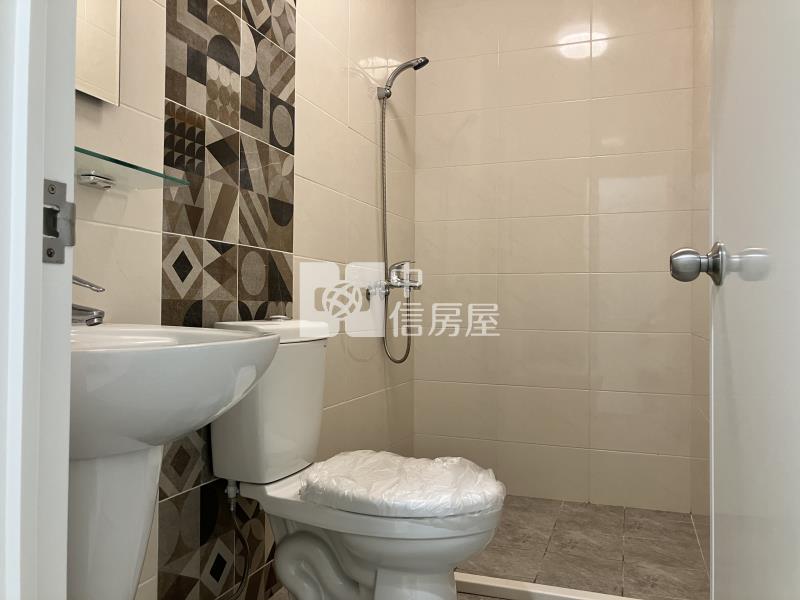 夢時代商圈超美透天房屋室內格局與周邊環境