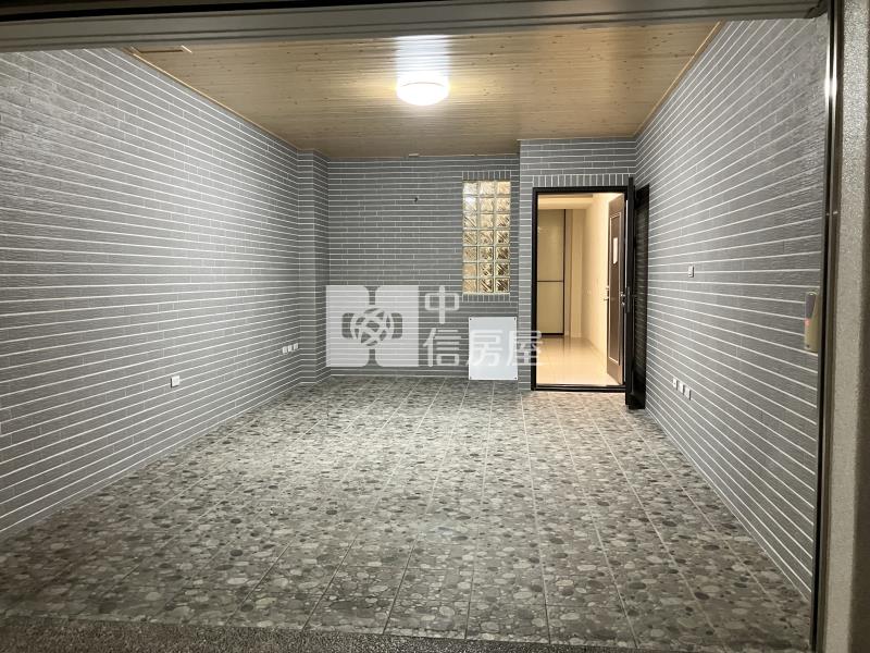 夢時代商圈超美透天房屋室內格局與周邊環境