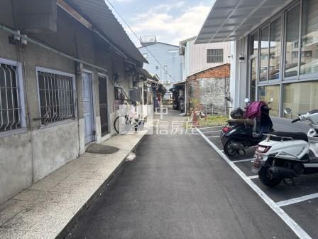 屏東土地-屏東市和平路19坪建地房屋室內格局與周邊環境