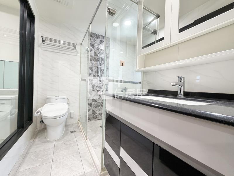 逢甲DUA輕屋齡2房車位房屋室內格局與周邊環境