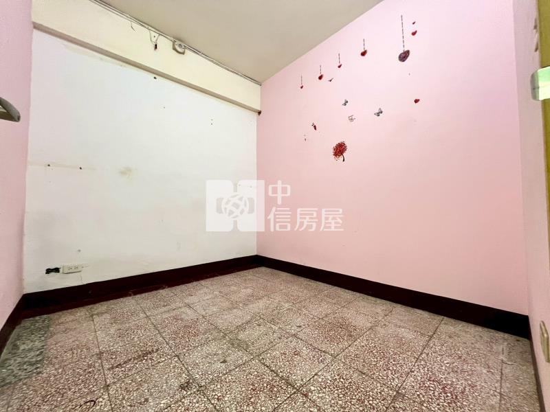 國光路大買家旁金店面房屋室內格局與周邊環境