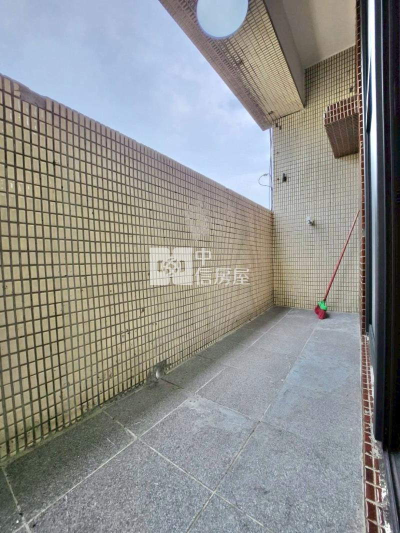 東區全新整理三房房屋室內格局與周邊環境