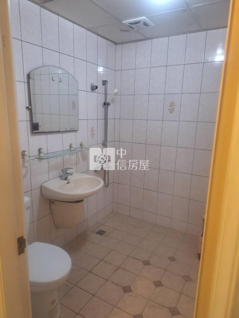 屏東市演藝智慧家平車美樓房屋室內格局與周邊環境