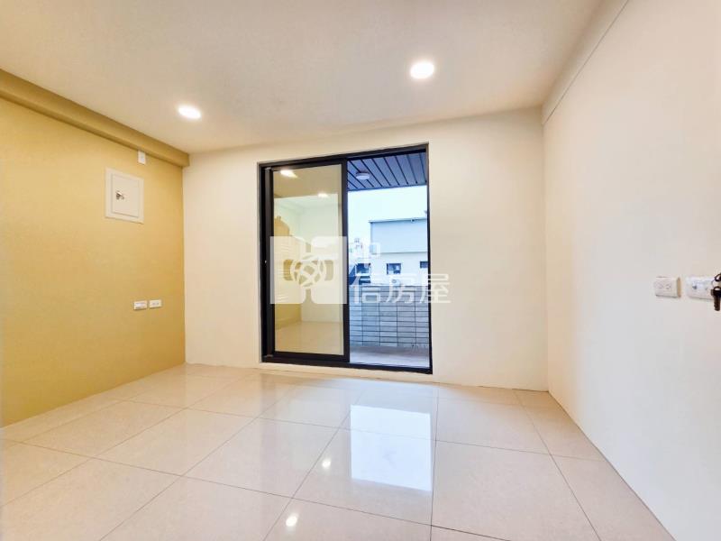 大寮低總價時尚車庫透天房屋室內格局與周邊環境