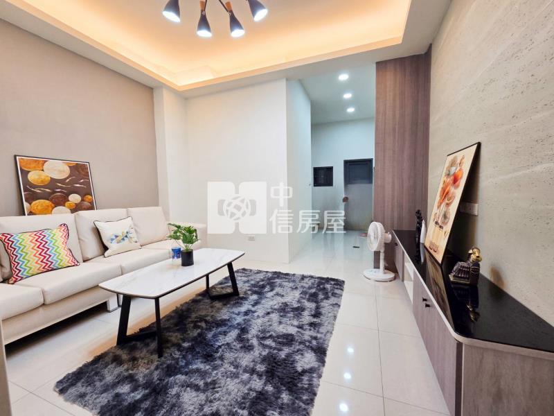 大寮低總價時尚車庫透天房屋室內格局與周邊環境