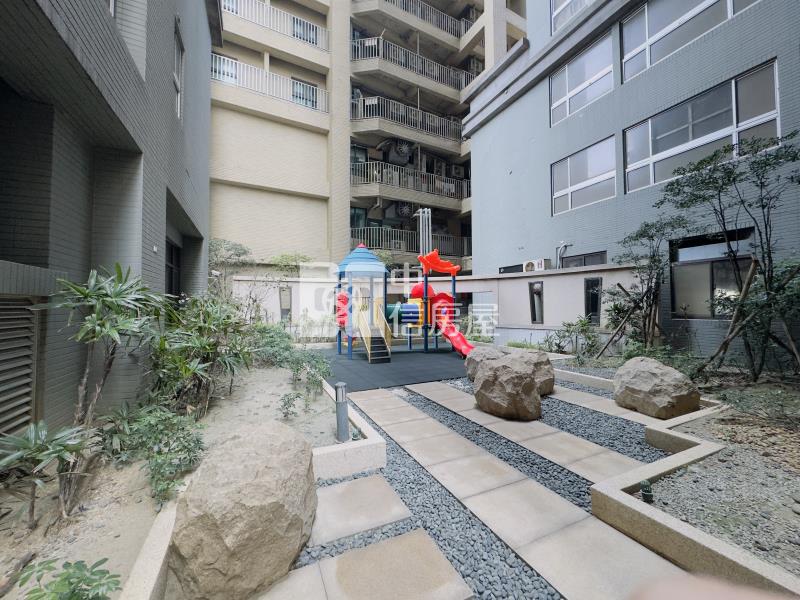 近中壢交流道、復旦國小民族極景三房車房屋室內格局與周邊環境