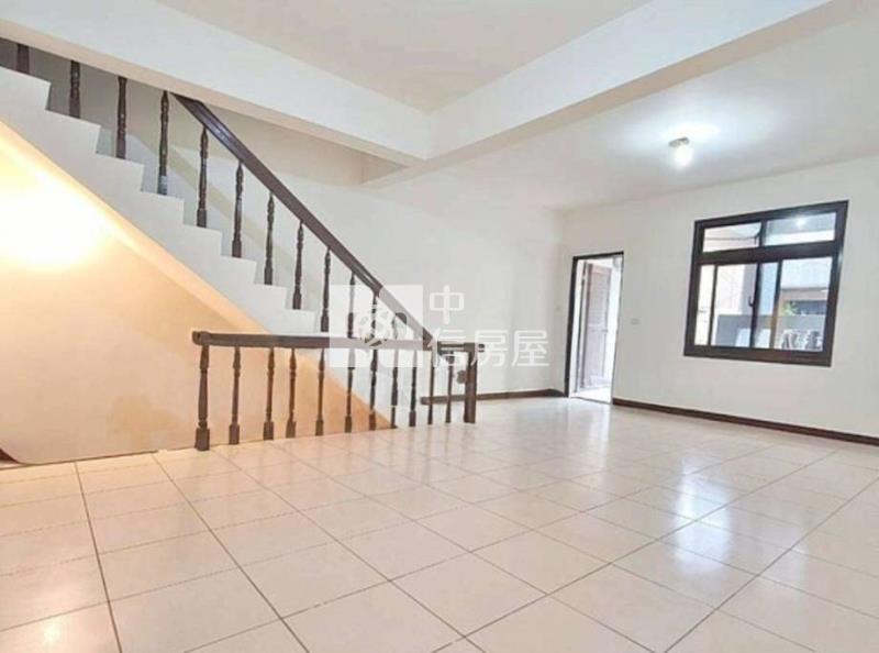 大溪員樹林低總價整新美別墅房屋室內格局與周邊環境