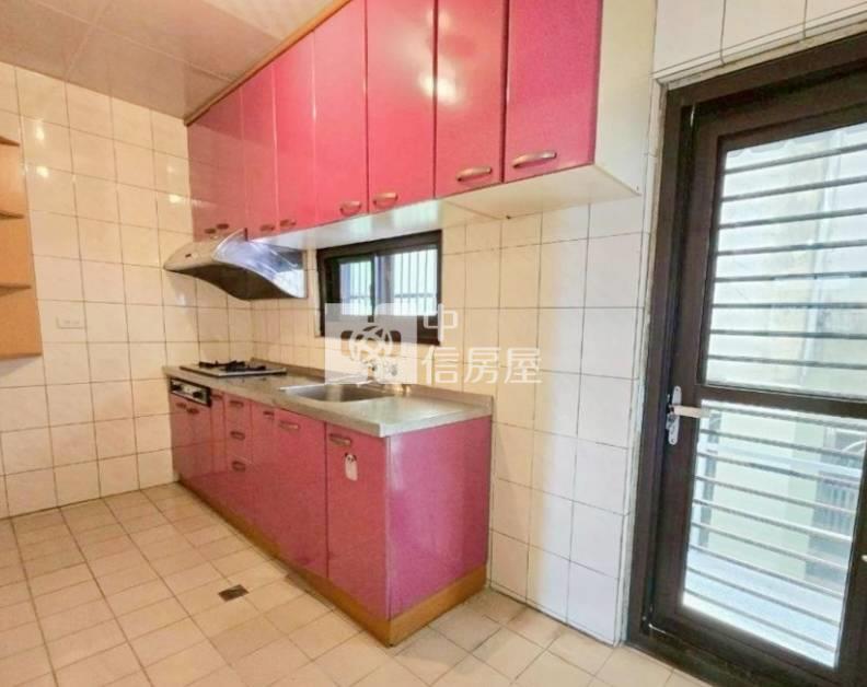 大溪員樹林低總價整新美別墅房屋室內格局與周邊環境