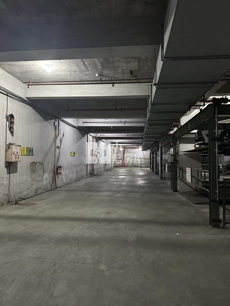 211羅東學區車位華廈房屋室內格局與周邊環境