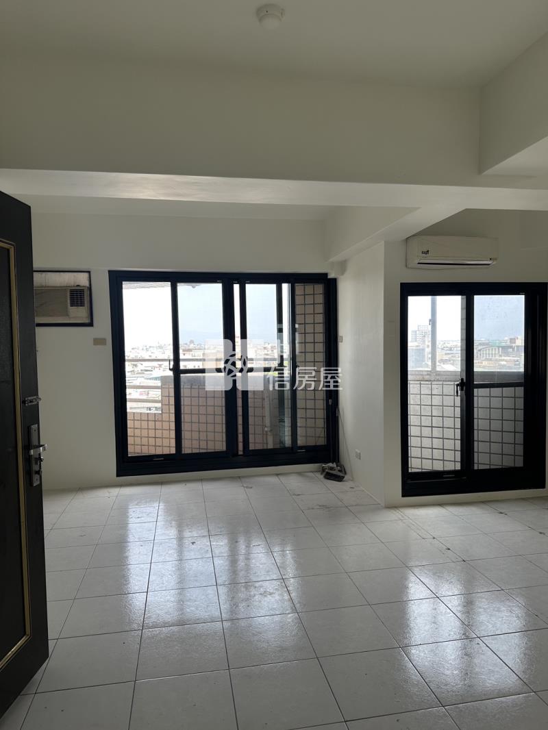 211羅東學區車位華廈房屋室內格局與周邊環境