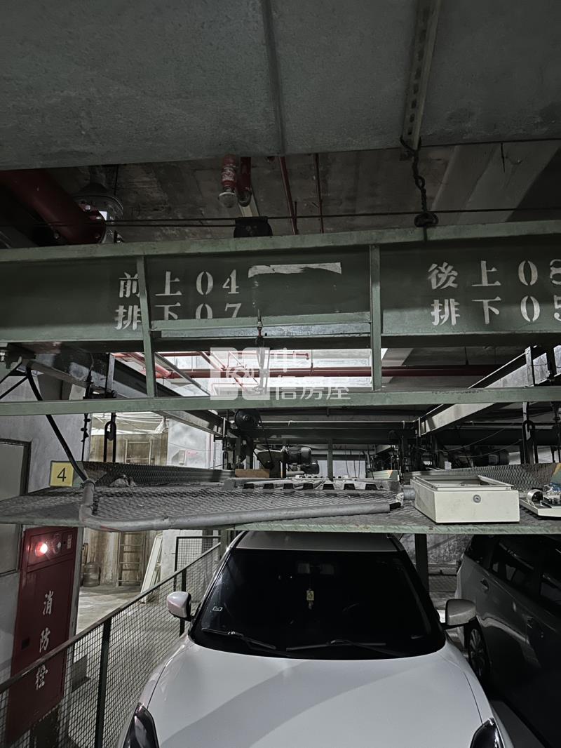 211羅東學區車位華廈房屋室內格局與周邊環境