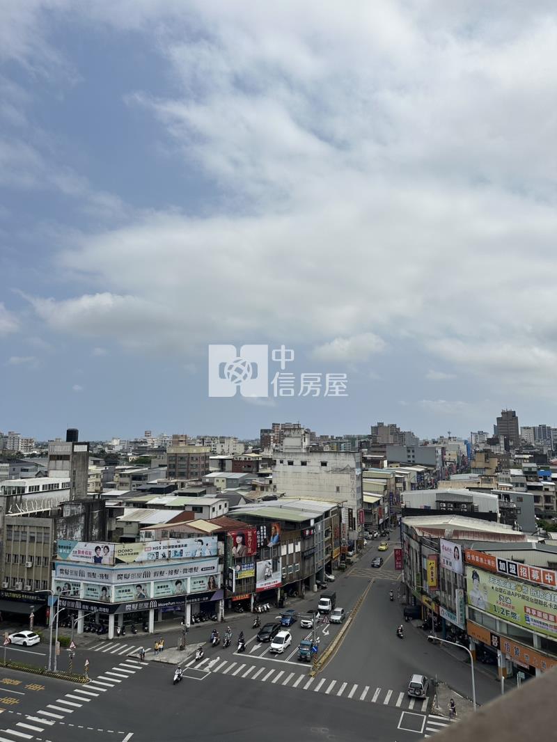 211羅東學區車位華廈房屋室內格局與周邊環境