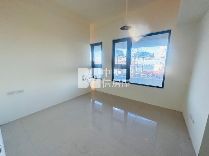 ▲港都明珠海景三房車位房屋室內格局與周邊環境