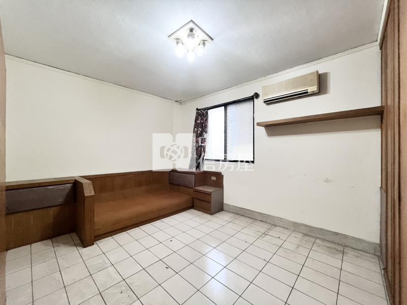 松竹國小前院透天房屋室內格局與周邊環境