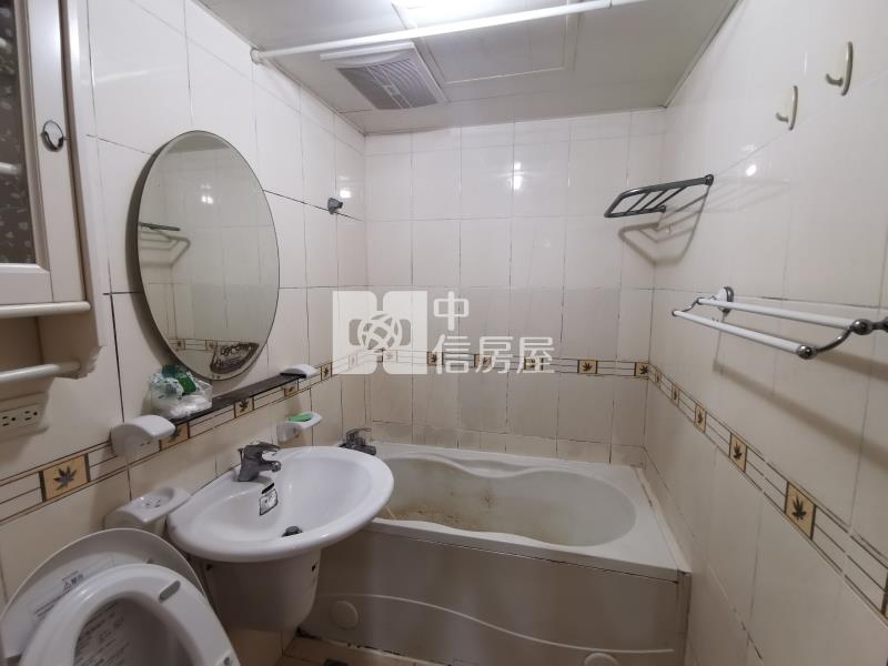 中壢戶政稀有電梯裝潢兩房平面車房屋室內格局與周邊環境