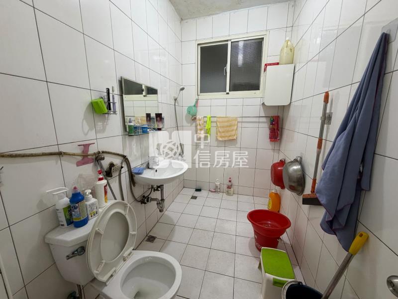 (專任)平鎮華隆街雙透天房屋室內格局與周邊環境