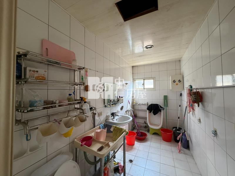 (專任)平鎮華隆街雙透天房屋室內格局與周邊環境