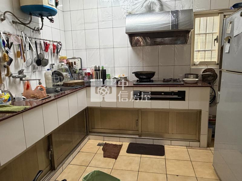 (專任)平鎮華隆街雙透天房屋室內格局與周邊環境