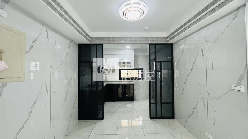 內壢高中精緻美4房房屋室內格局與周邊環境