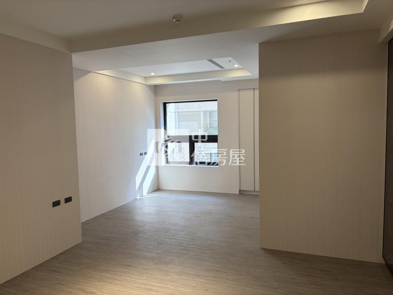 七期東方帝國裝潢戶三平車房屋室內格局與周邊環境