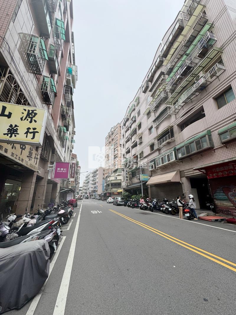 中路藝文整新電梯3房房屋室內格局與周邊環境