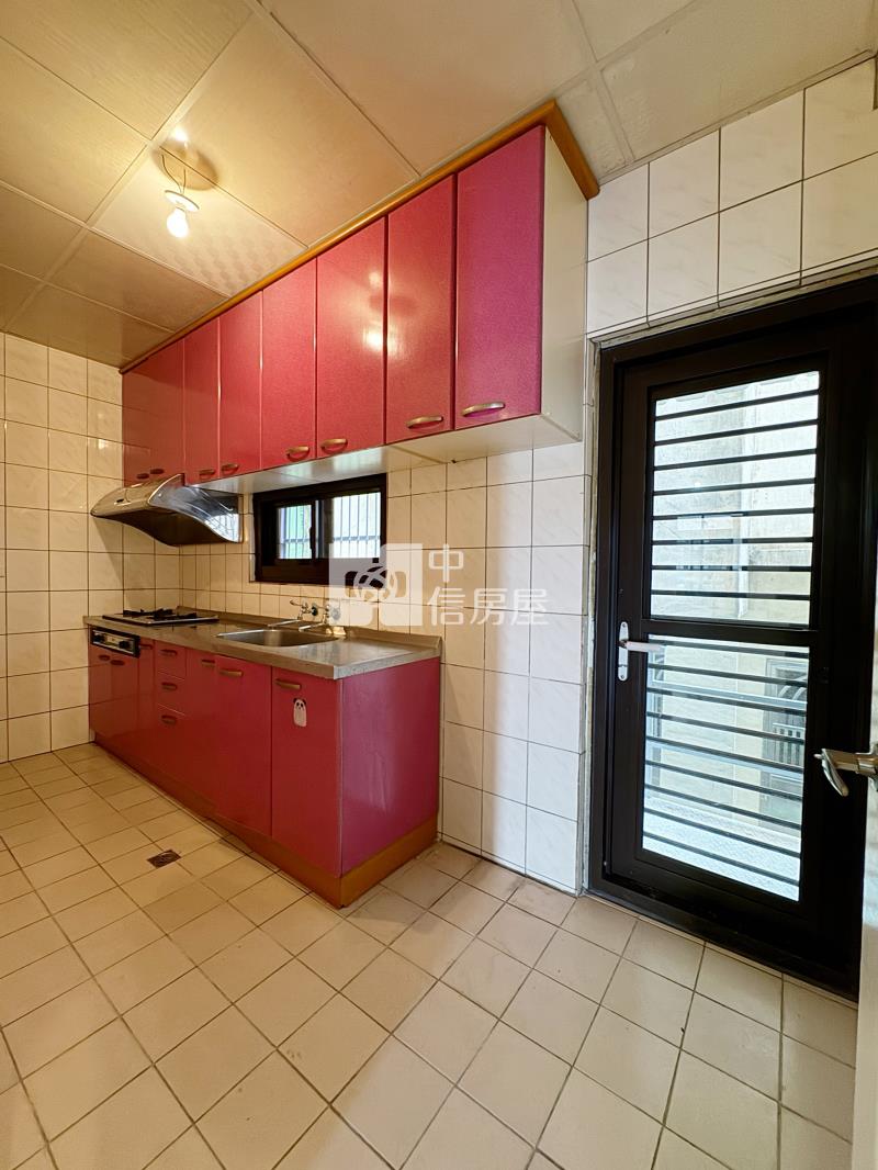 大溪交流道整新美墅房屋室內格局與周邊環境