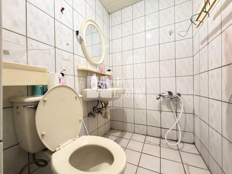 忠貞市場景觀美3房房屋室內格局與周邊環境