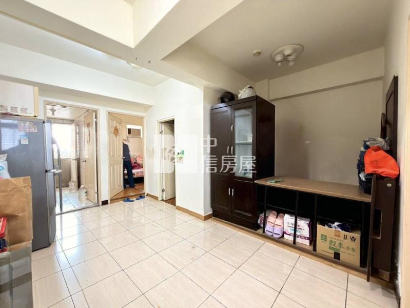 忠貞市場景觀美3房房屋室內格局與周邊環境