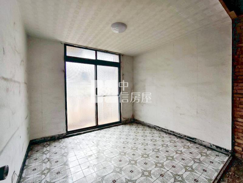 清大陽光低總價三房房屋室內格局與周邊環境