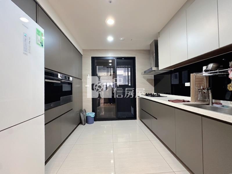 J11.宜雄大名鑄大四房雙車戶【捷運新北園區站加盟店】房屋室內格局與周邊環境