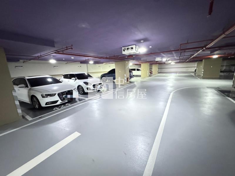 青埔A18無限景觀大2房+平車房屋室內格局與周邊環境