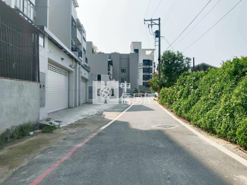 梓官三角窗大地坪車庫透天房屋室內格局與周邊環境