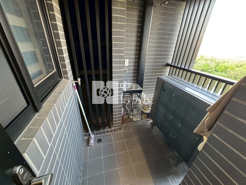 青埔新森活邊間三房雙車位房屋室內格局與周邊環境