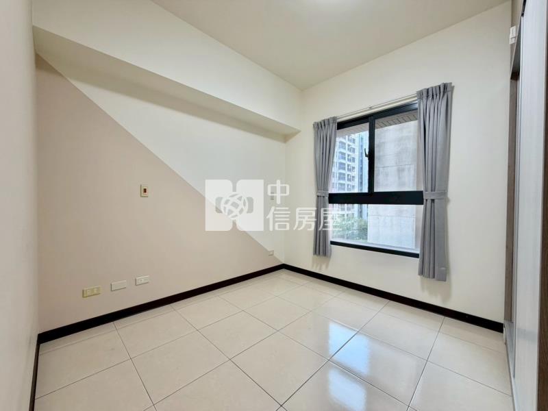 三月花見精裝大兩房B1柱邊平車房屋室內格局與周邊環境