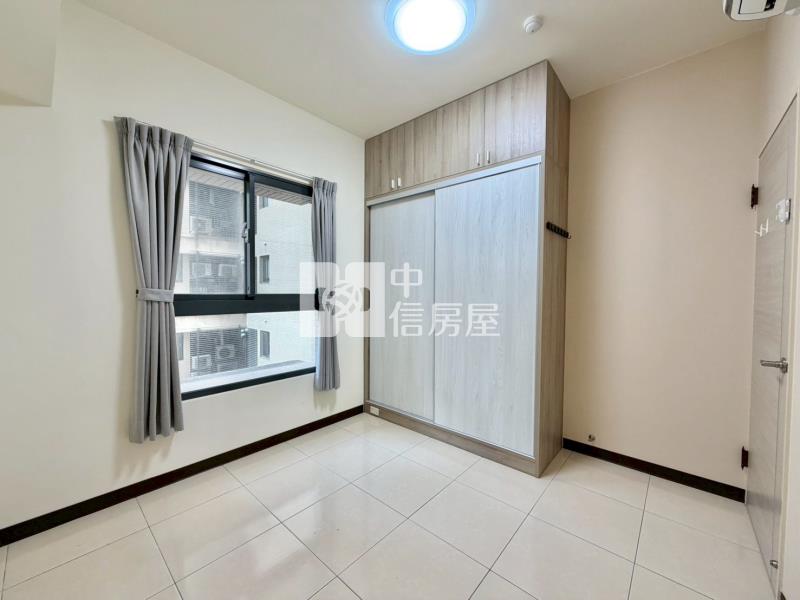 三月花見精裝大兩房B1柱邊平車房屋室內格局與周邊環境