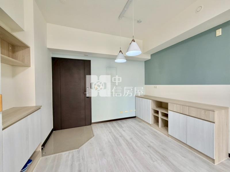 三月花見精裝大兩房B1柱邊平車房屋室內格局與周邊環境