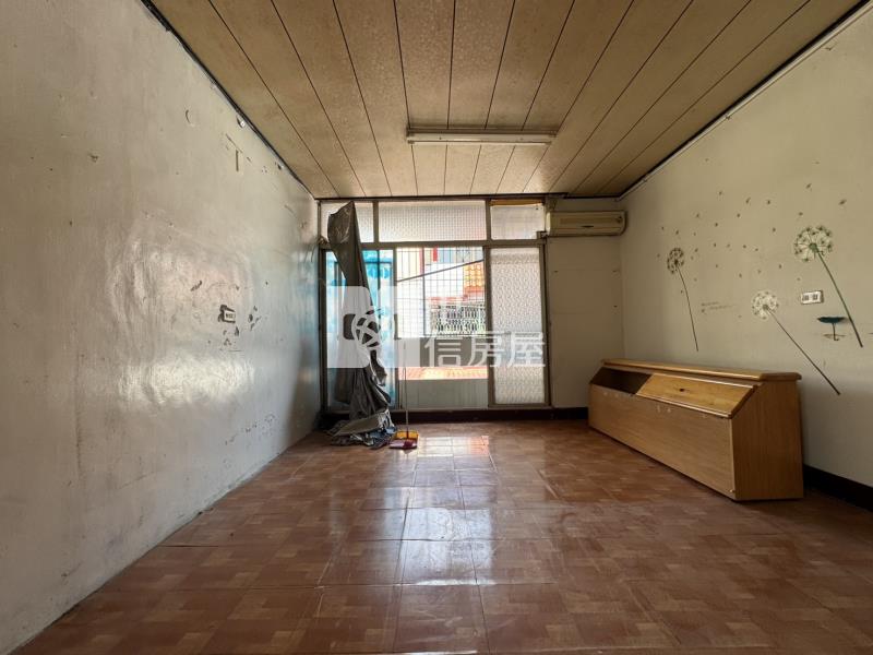 文化路尾邊間傳統透天房屋室內格局與周邊環境