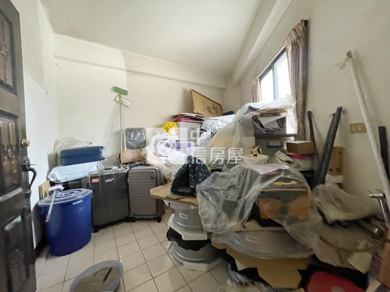 南區稀有大面寬|忠孝夜市旁|增值店住合一整棟+地下室首選透店房屋室內格局與周邊環境