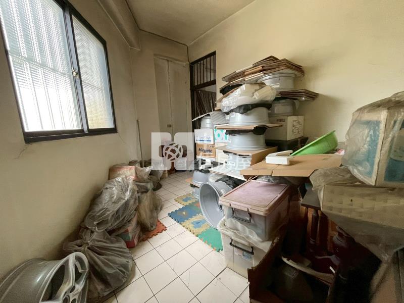 南區稀有大面寬|忠孝夜市旁|增值店住合一整棟+地下室首選透店房屋室內格局與周邊環境