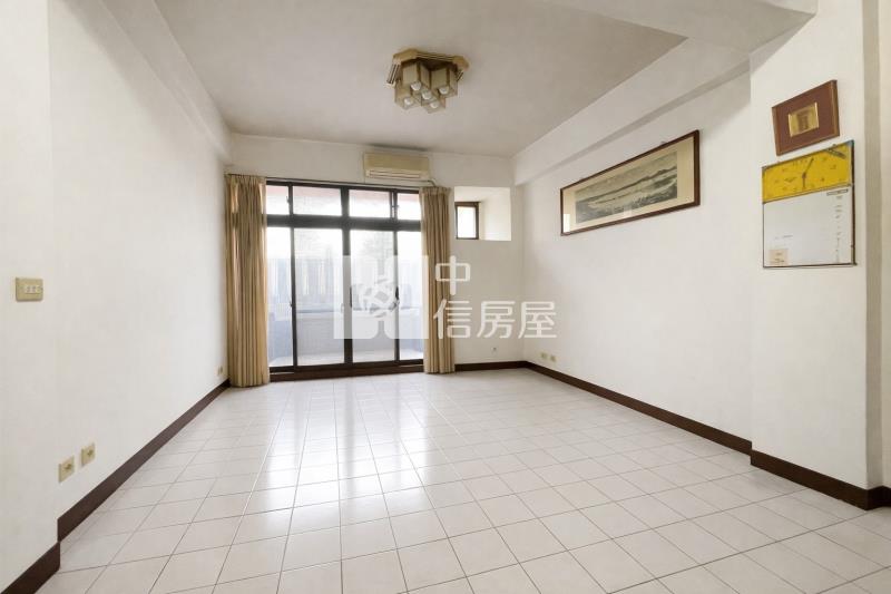 南區稀有大面寬|忠孝夜市旁|增值店住合一整棟+地下室首選透店房屋室內格局與周邊環境