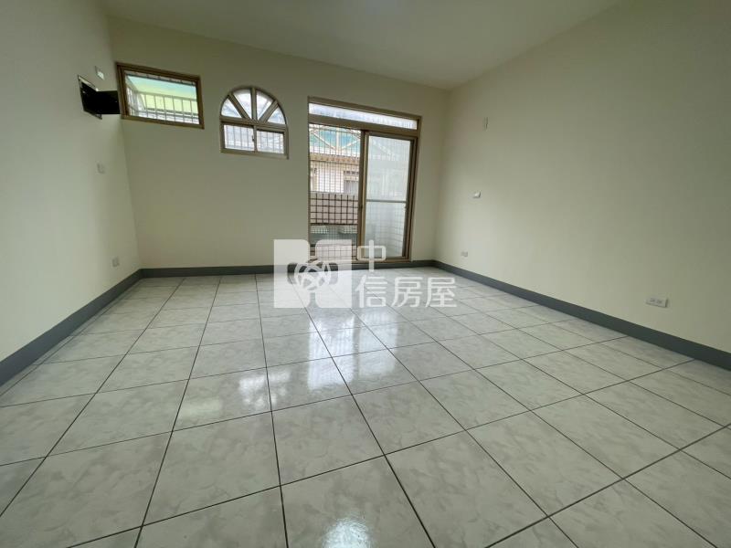 觀音成功大道整新別墅房屋室內格局與周邊環境