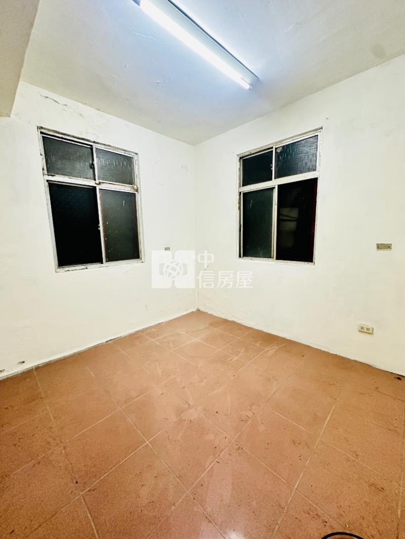 中原日新路公寓2樓房屋室內格局與周邊環境