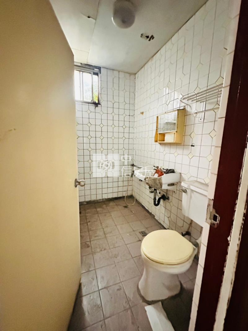 中原日新路公寓2樓房屋室內格局與周邊環境