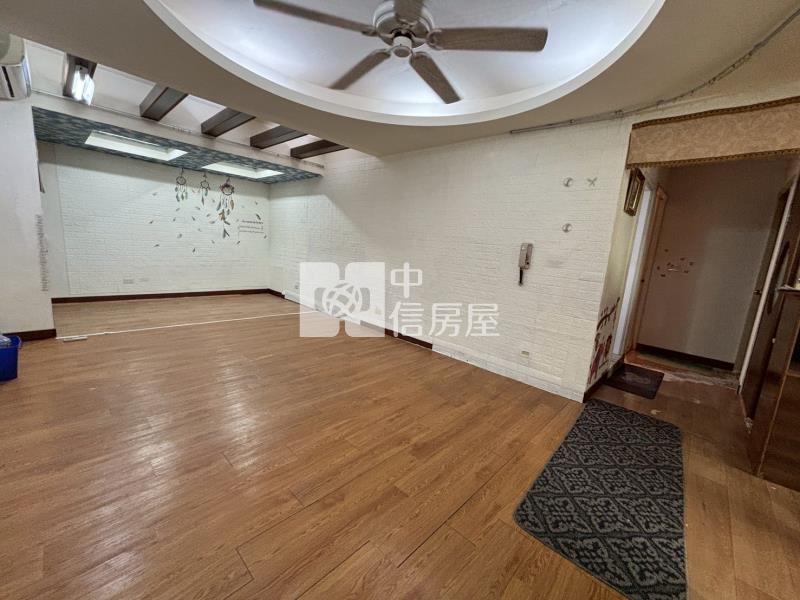 豬事圓滿公園大坪數3改2房電梯美廈房屋室內格局與周邊環境