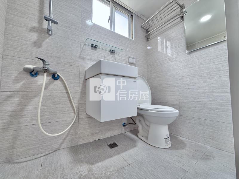 教育大學ｘ梅川綠園道ｘ衛浴開窗視野美套房ｘ有陽台房屋室內格局與周邊環境